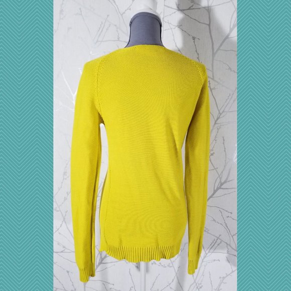 Katherine Barclay Yellow Ribbed Knit Sweater - Picture 4 of 5